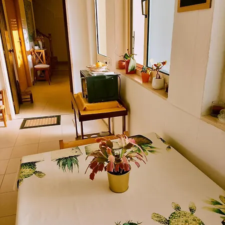 Nocleg ze śniadaniem Lo Spicchio B&B Vicino Ospedale 3*