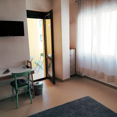 Lo Spicchio فندق مبيت وإفطار ألغيرو