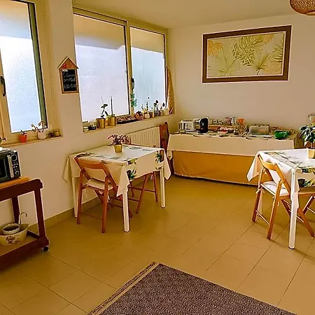 לינה וארוחת בוקר Lo Spicchio אלגהרו