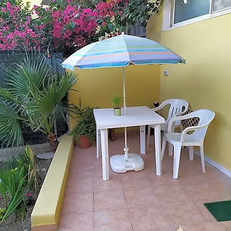 לינה וארוחת בוקר Lo Spicchio אלגהרו